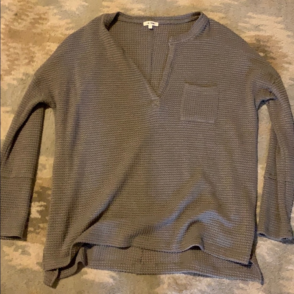 V neck waffle knit thermal